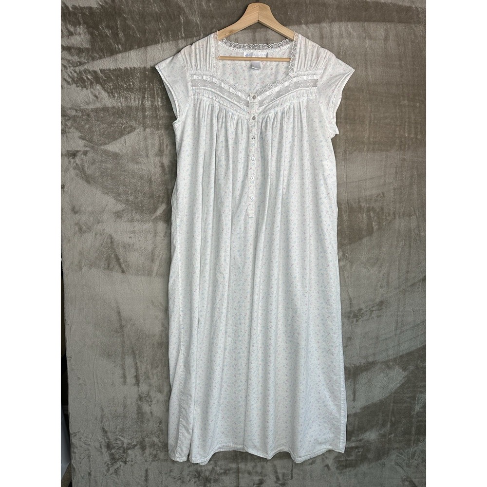 Vintage Eileen West White Floral Cotton Lace Cottagecore Long Nightgown Small